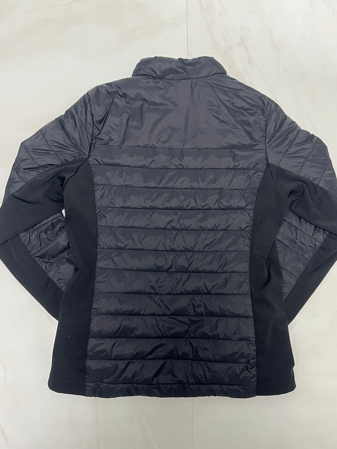 [S/90] 몽벨 하이브리드 경량 패딩 트랙 점퍼 (블랙) 상품이미지2