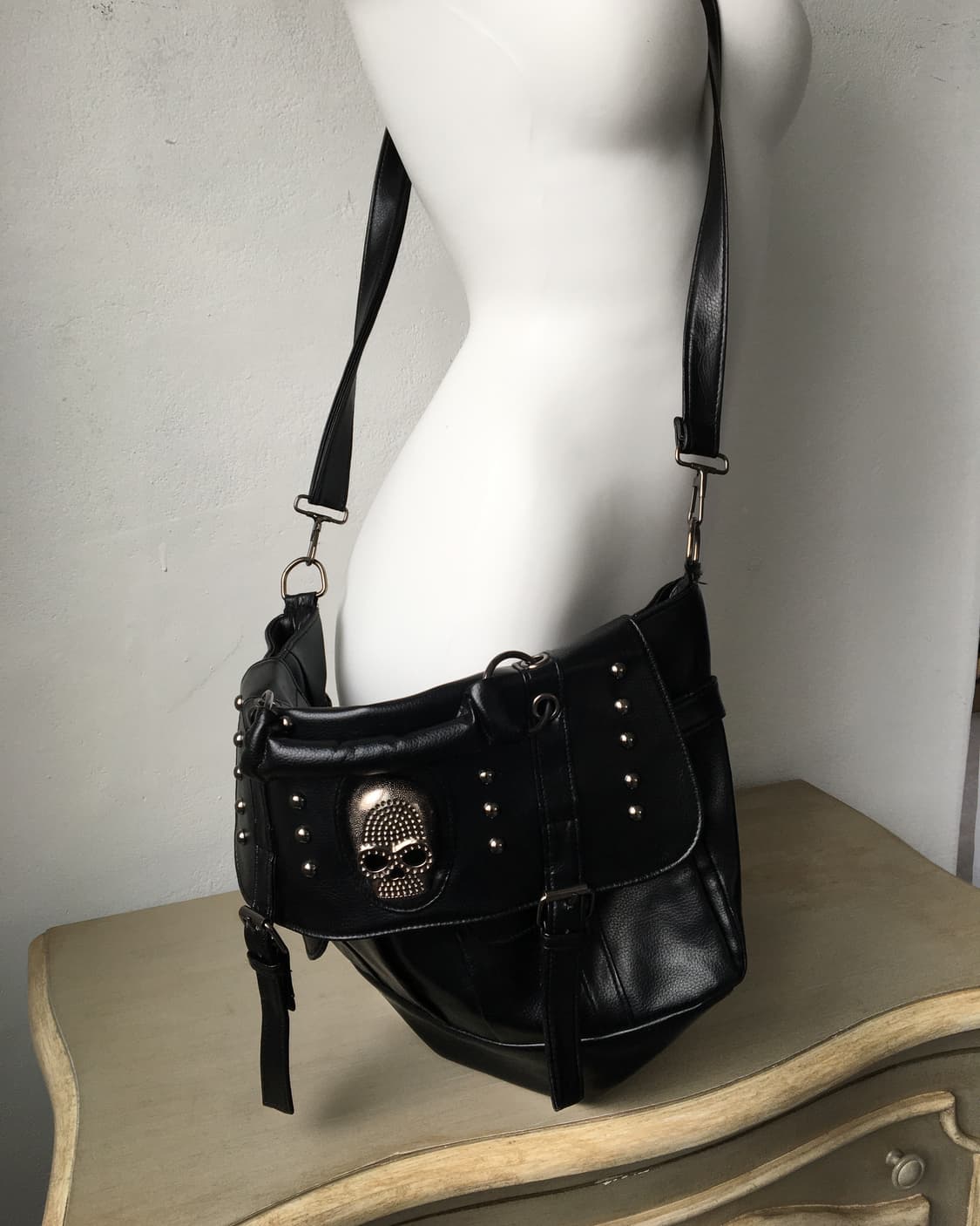 skull stud point cross bag 상품이미지6