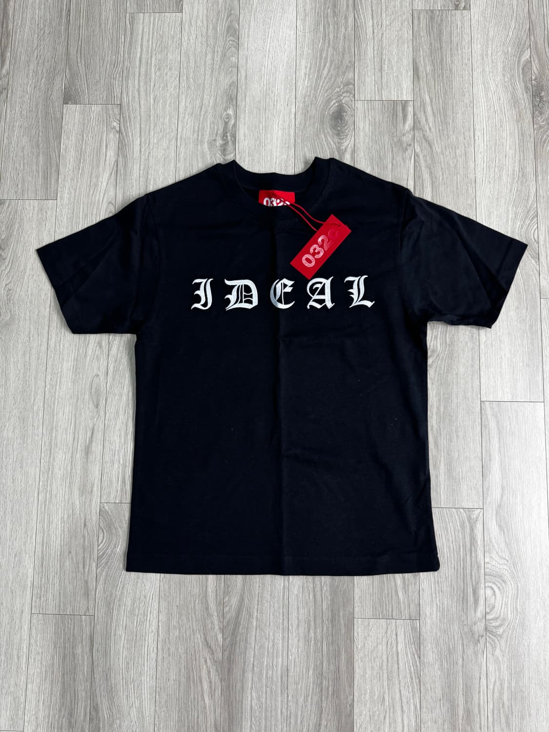 032c 체스트 자수 반팔 티셔츠 블랙 상품이미지1