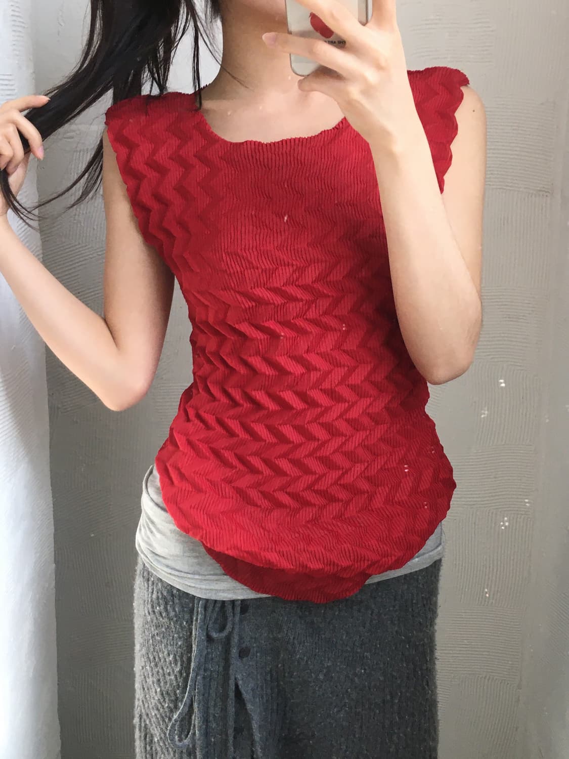 Issey Miyake 이세이미야케 레드 지그재그 플리츠 나시  상품이미지1