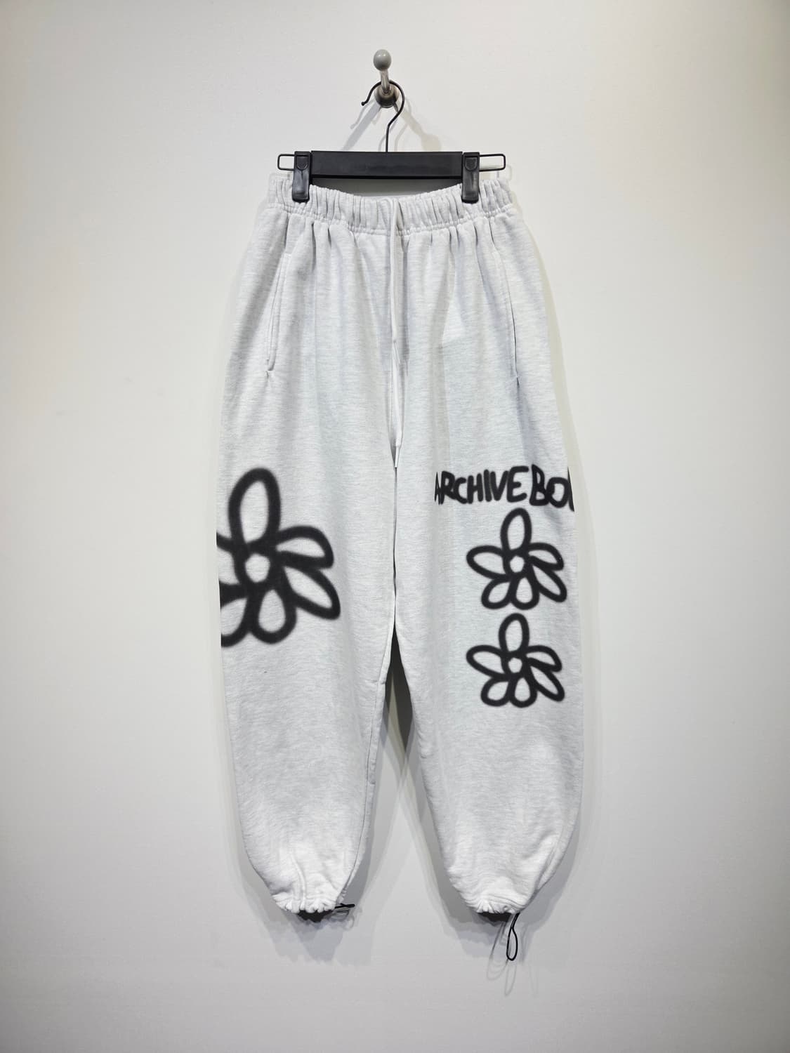 ARCHIVE BOLD 아카이브 볼드 939 플라워 스웻팬츠 라이트그레이 상품이미지2