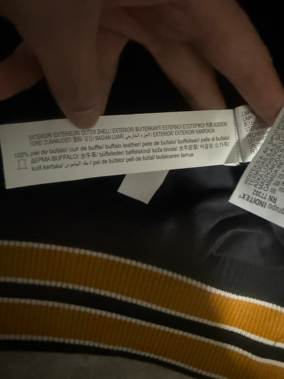 M사이즈 자라 레더 바시티 자켓 5388/302/800 상품이미지4