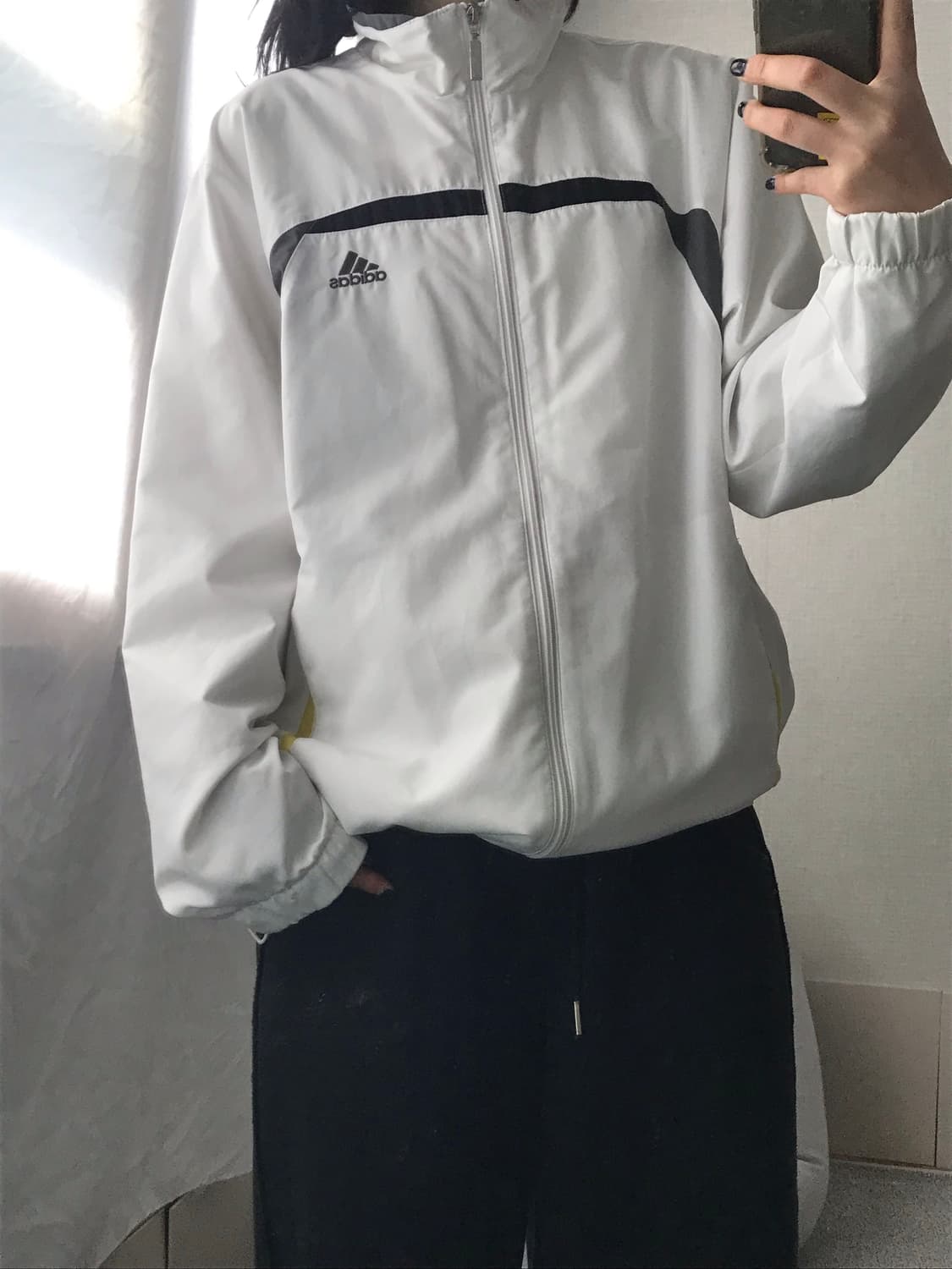 아디다스 화이트 윈드브레이커 상품이미지4