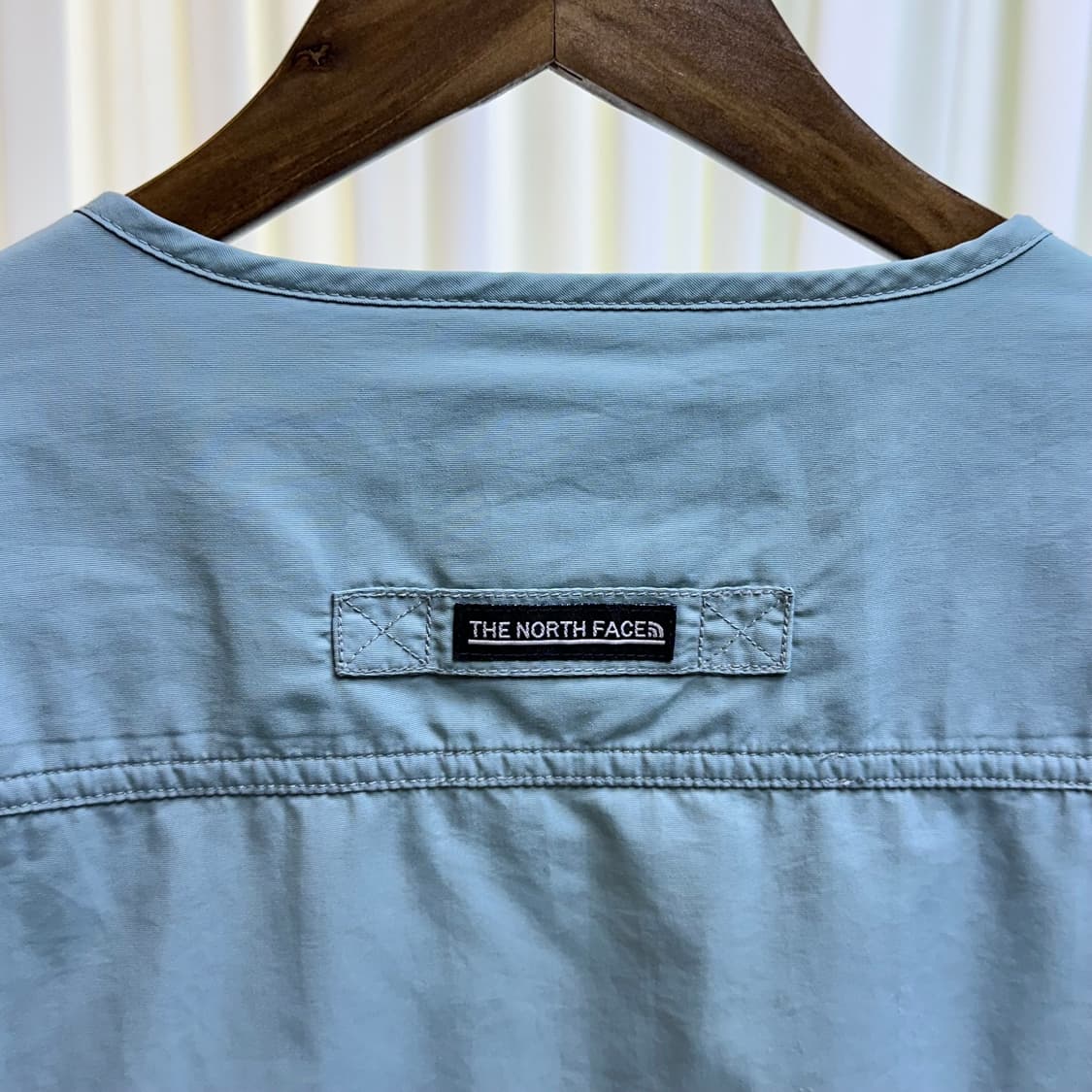 노스페이스의 나일론 유틸리티 베스트 상품이미지3