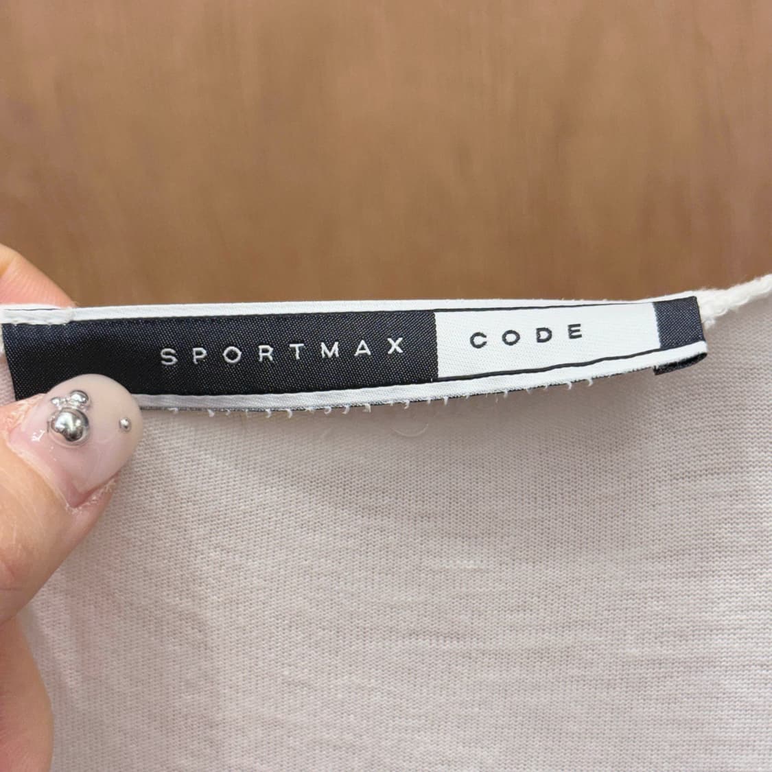 막스마라 스포트막스 레이스 자수 장식 반팔 셔링 디테일 화이트 상품이미지7