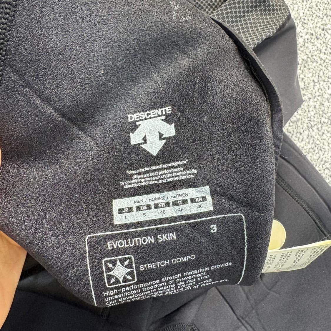 100 데상트 남성 다이빙수트 웻수트 0407J 상품이미지5