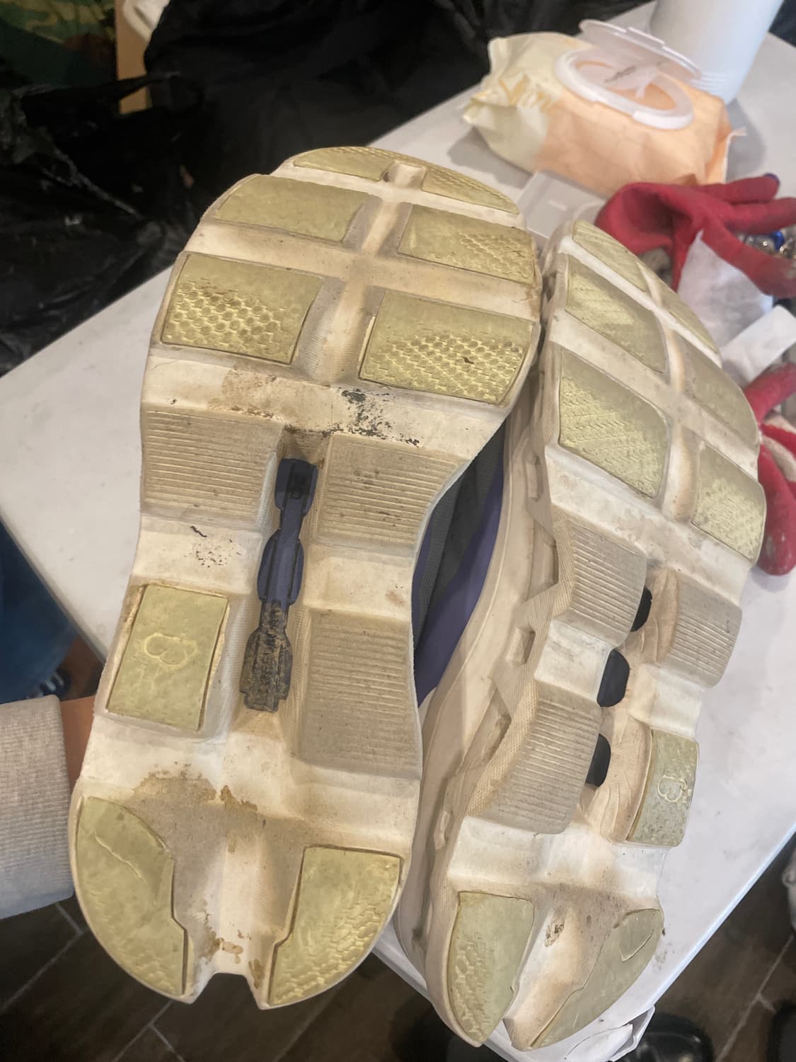 온 러닝화 회색 CLOUDTEC 운동화285 상품이미지6