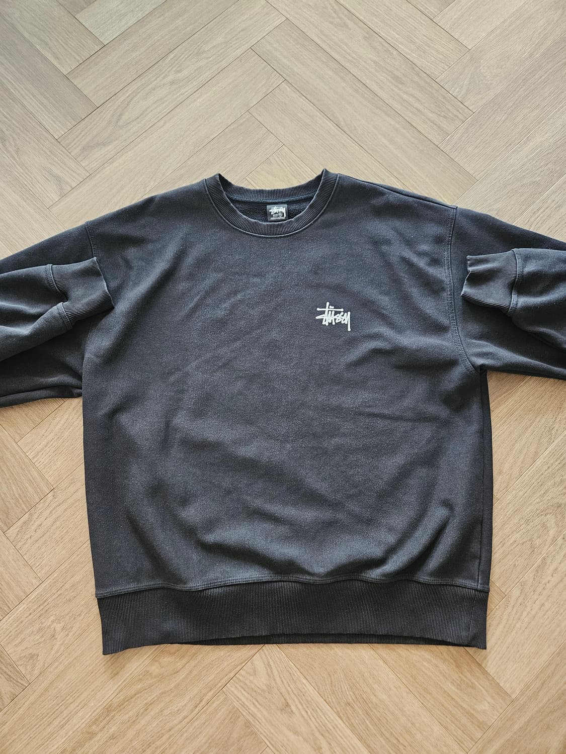 스투시 베이직 크루넥 2023 상품이미지1