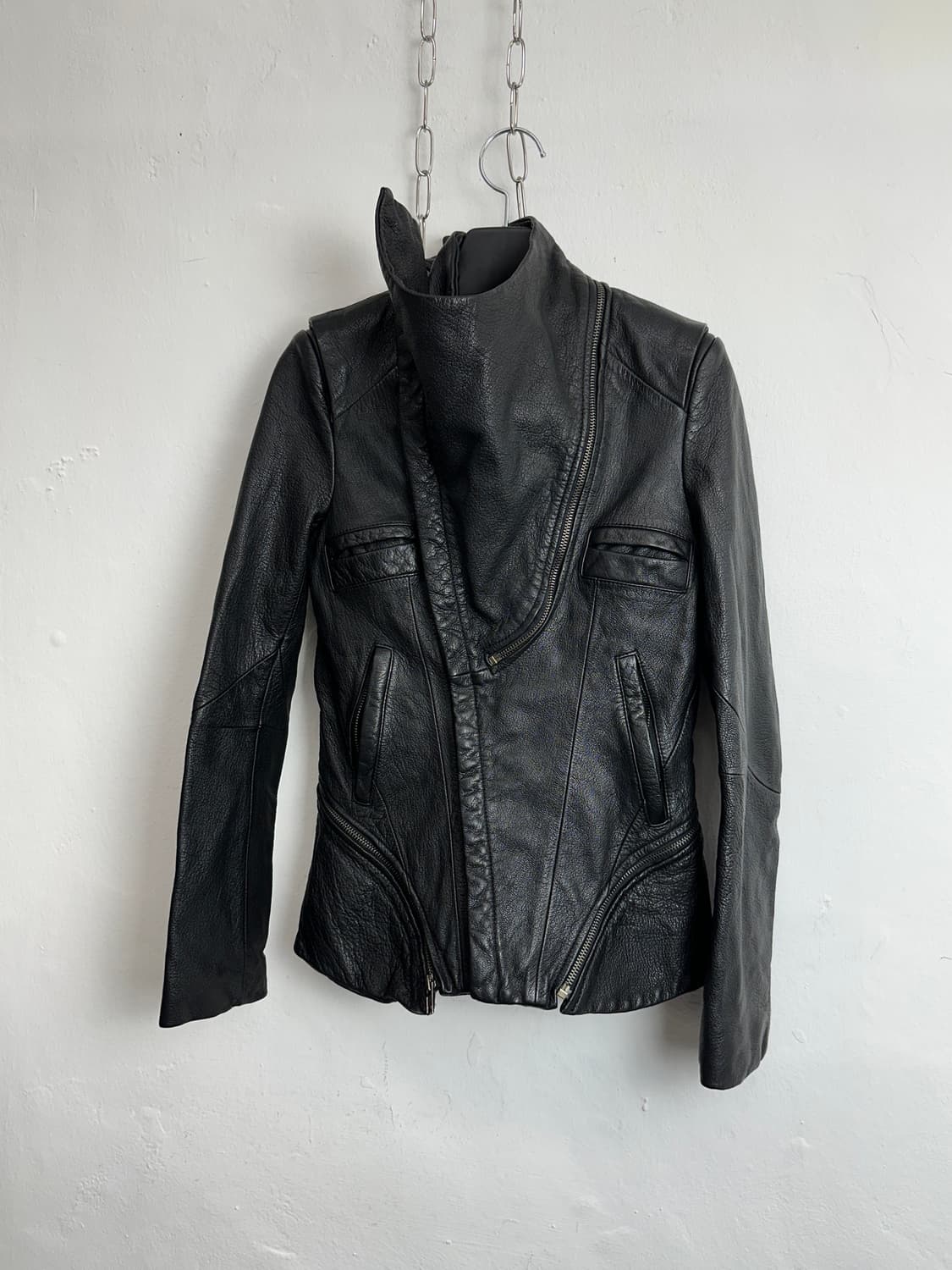 Asymmetric Lambskin High-Neck Multi-Zip  상품이미지8