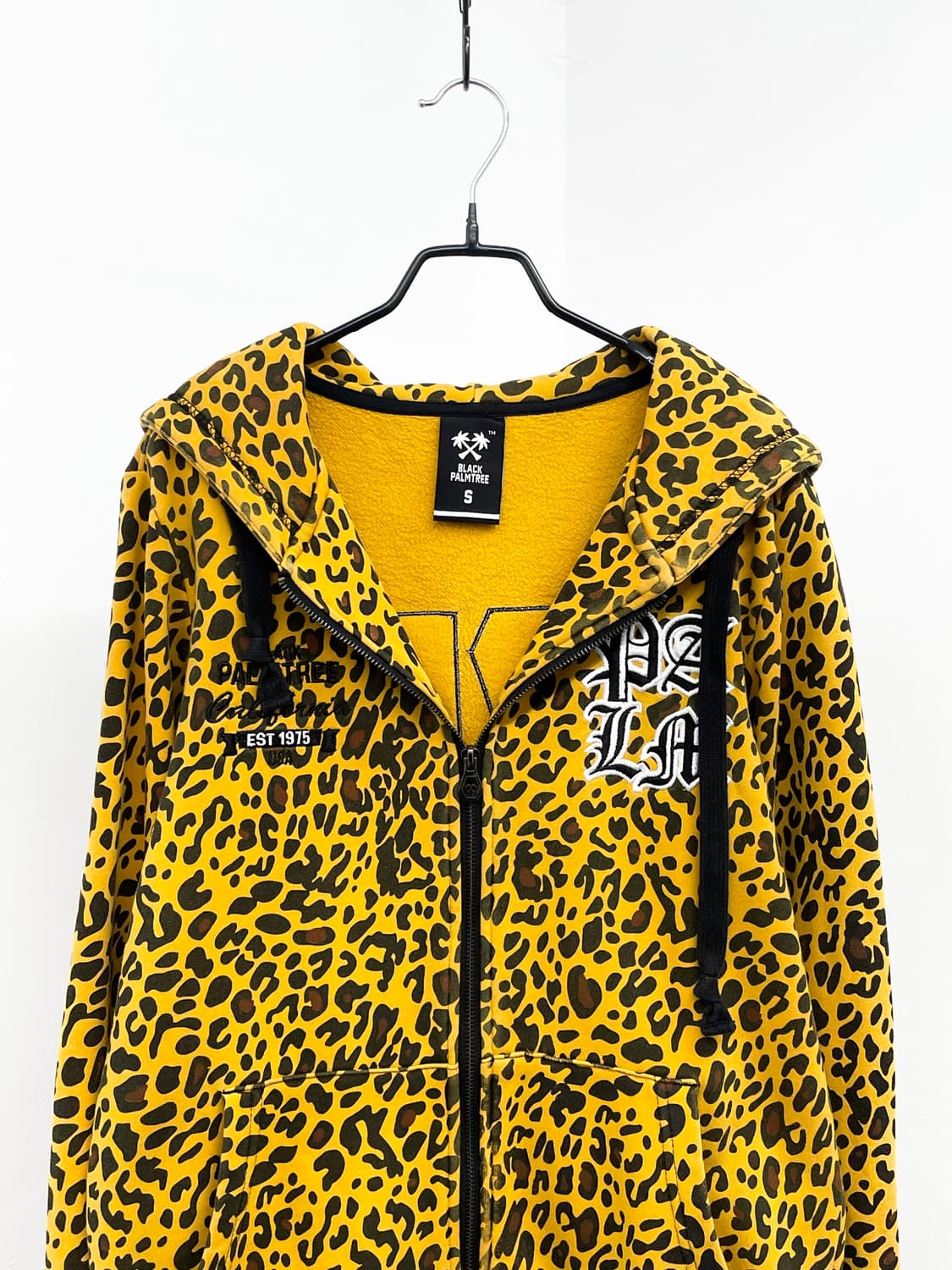 갸루 레오파드 자수패치 후드집업 상품이미지8