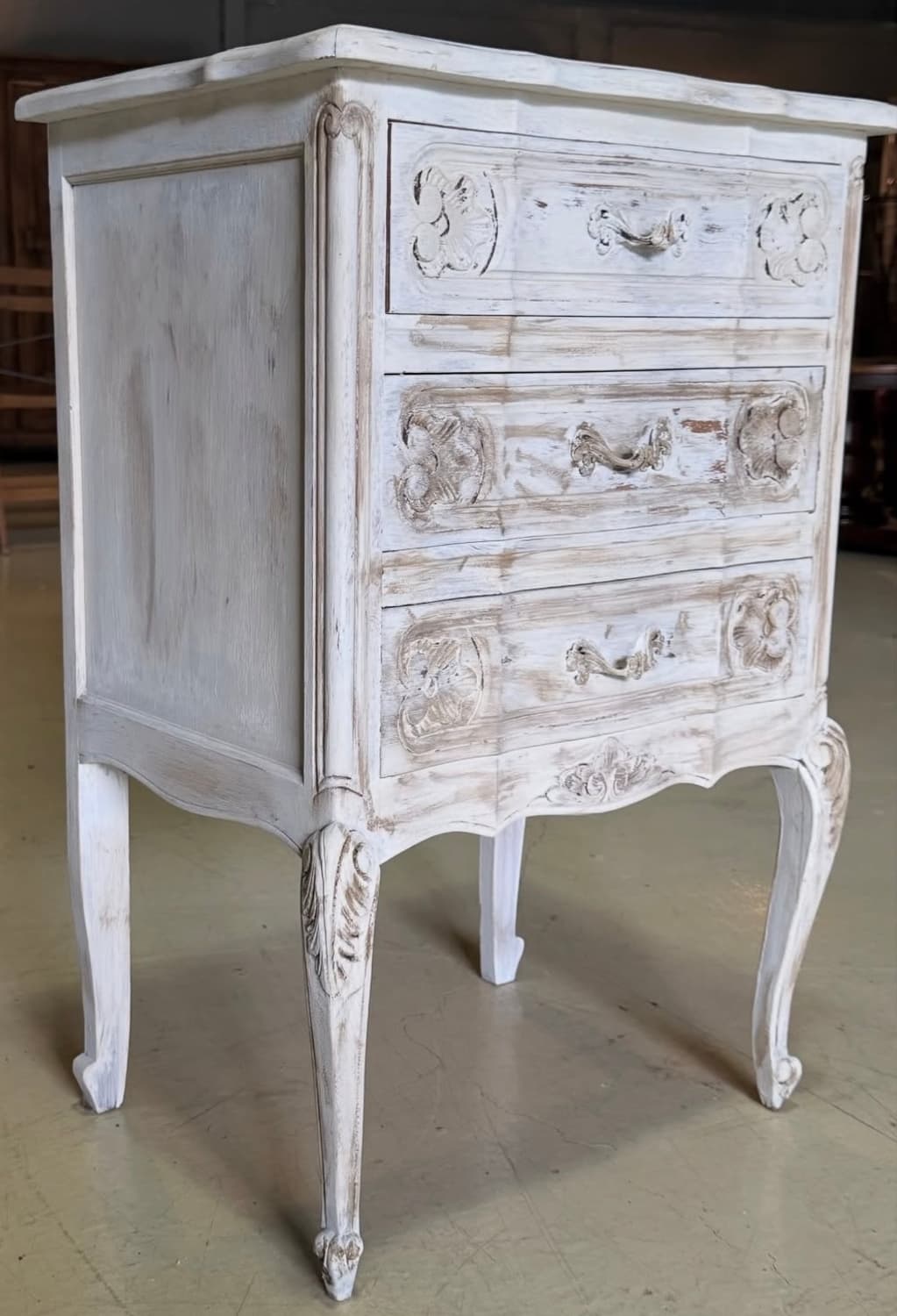 빈티지가구 앤틱가구 프렌치 셰비 서랍장 상품이미지6