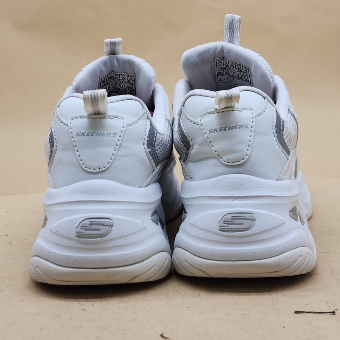 스케쳐스 딜라이트 4.0 여성운동화 220 상품이미지4