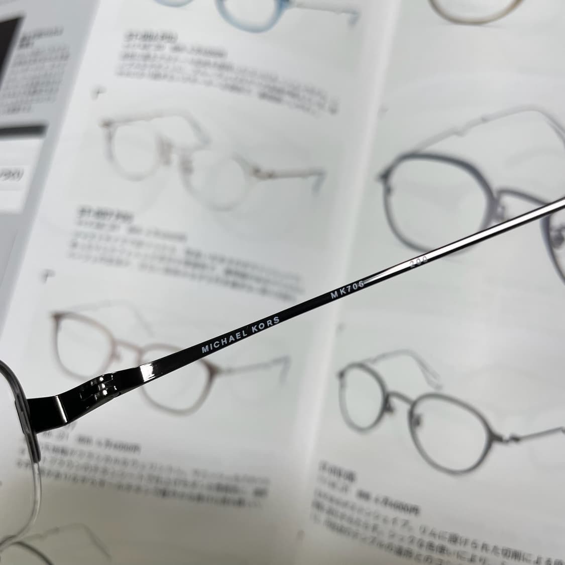 Michael Kors 마이클코어스 반무테 티타늄 안경 상품이미지6