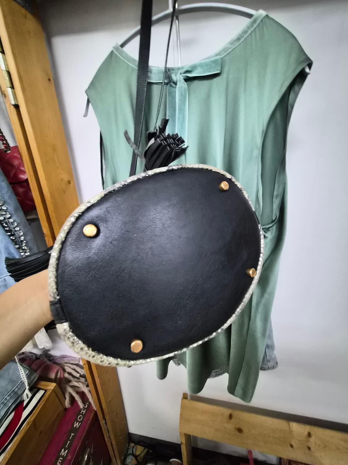 쿠론 샤이니 복조리백 상품이미지3