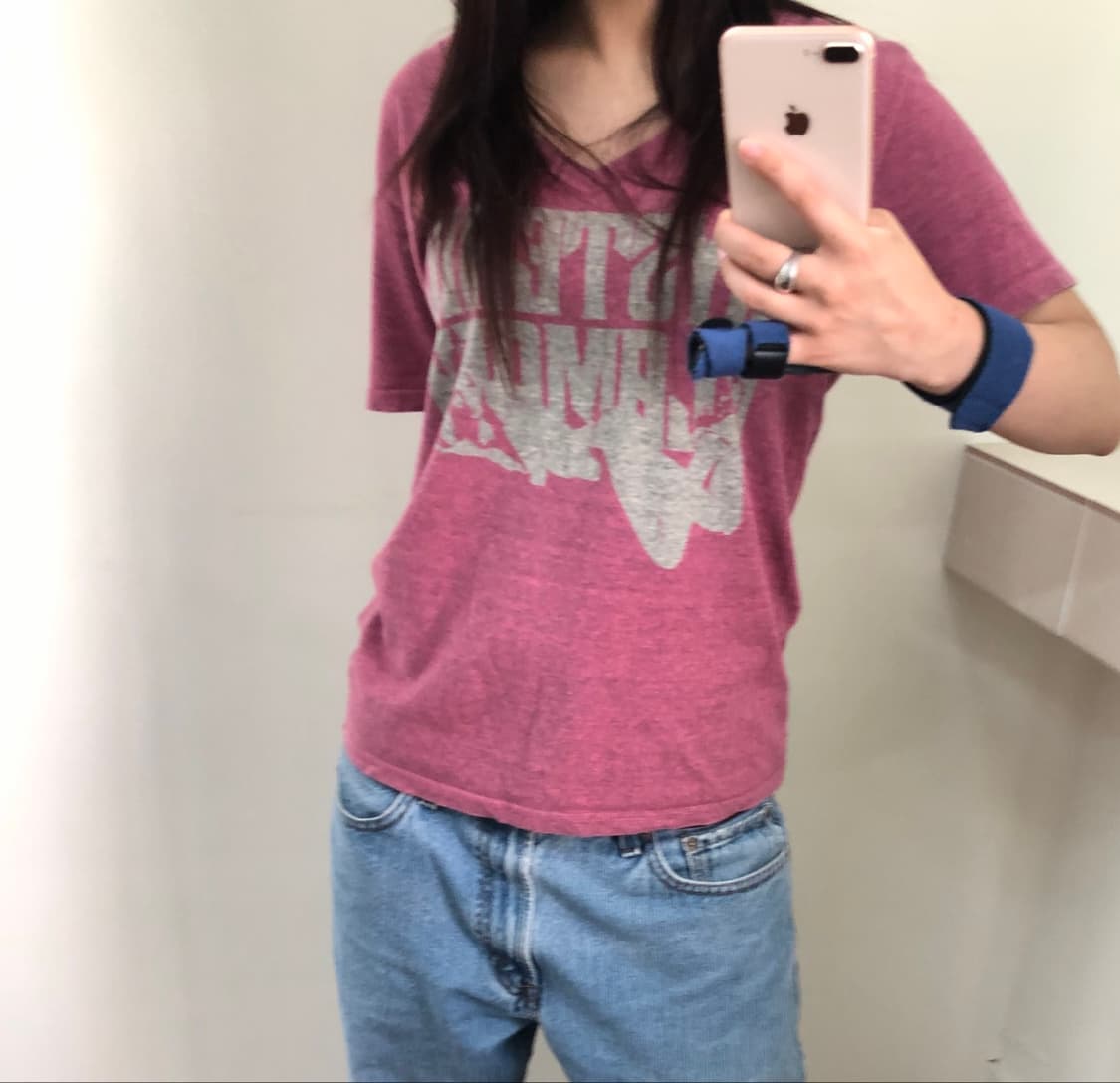 히스테릭 글래머 히스걸 V넥 티셔츠 상품이미지1