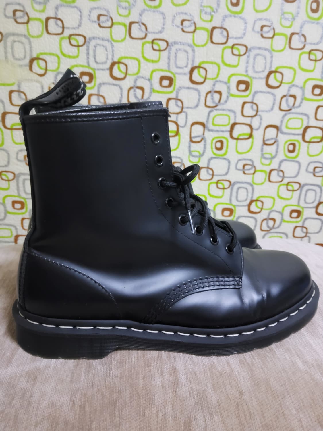 닥터마틴 1460모델 8홀 흰색스티치 280사이즈 상품이미지3