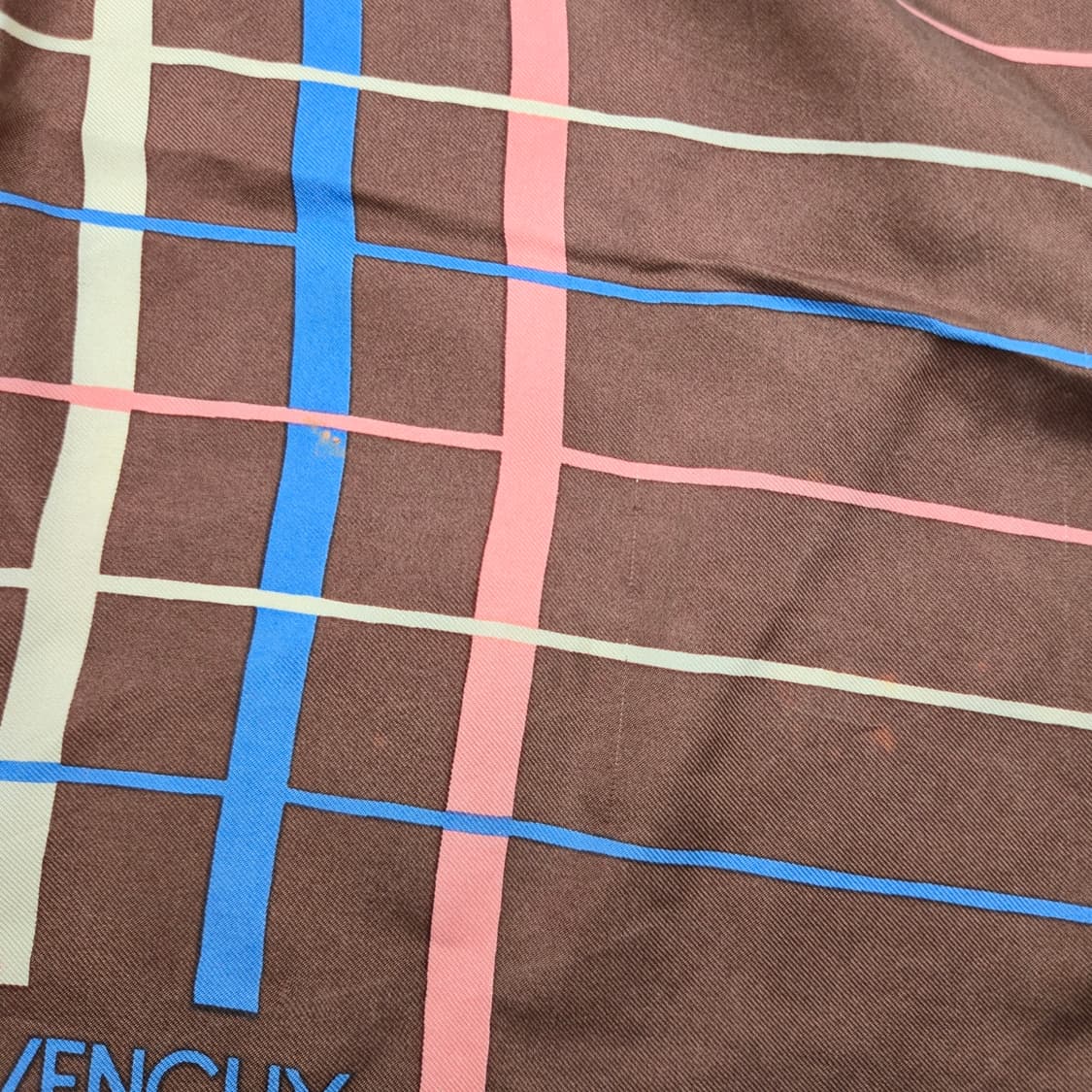 지방시 실크 스카프 (78cm) [JBF10445-418-01] 상품이미지5