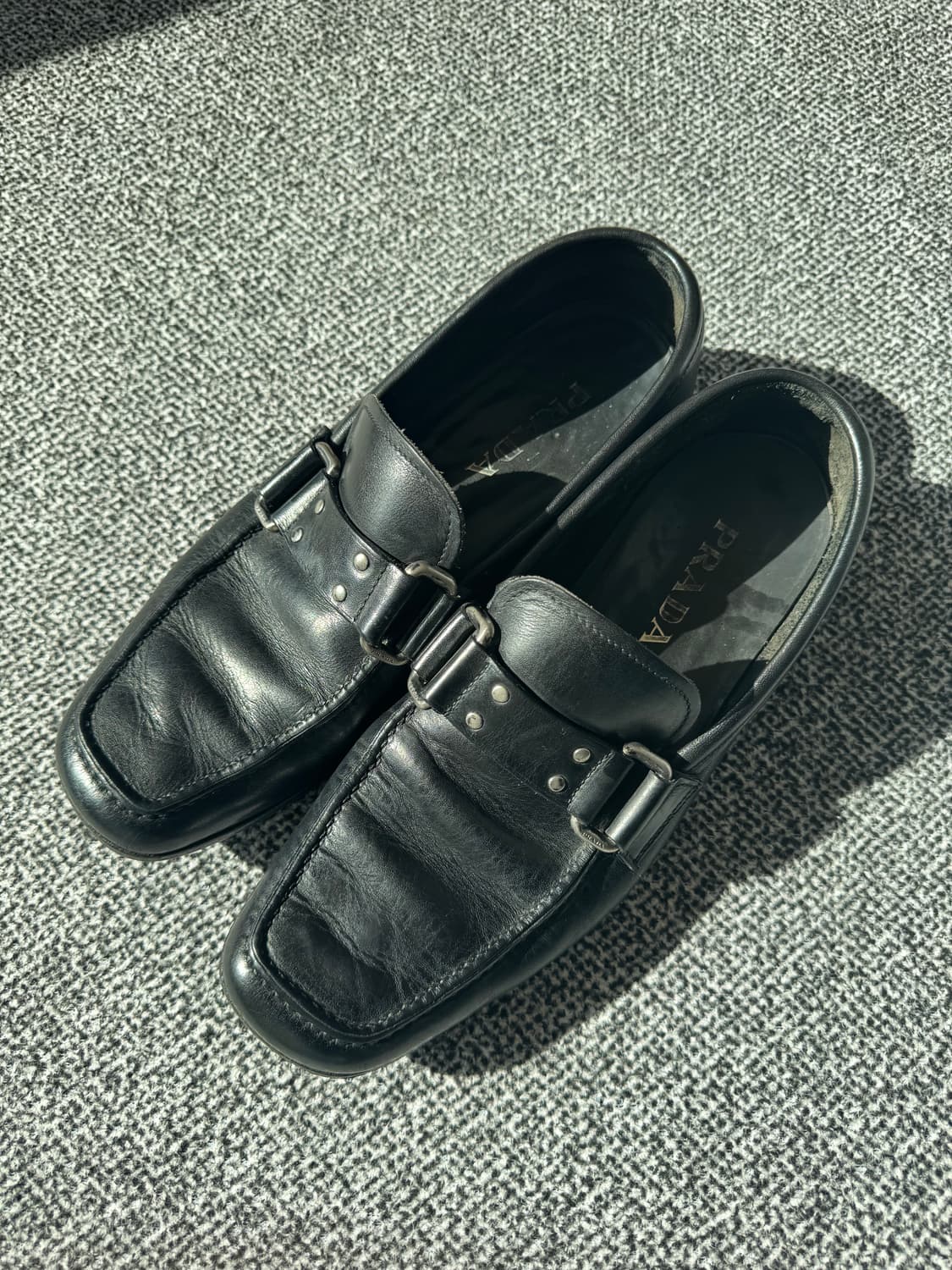 프라다 버클 로퍼 7사이즈 상품이미지1