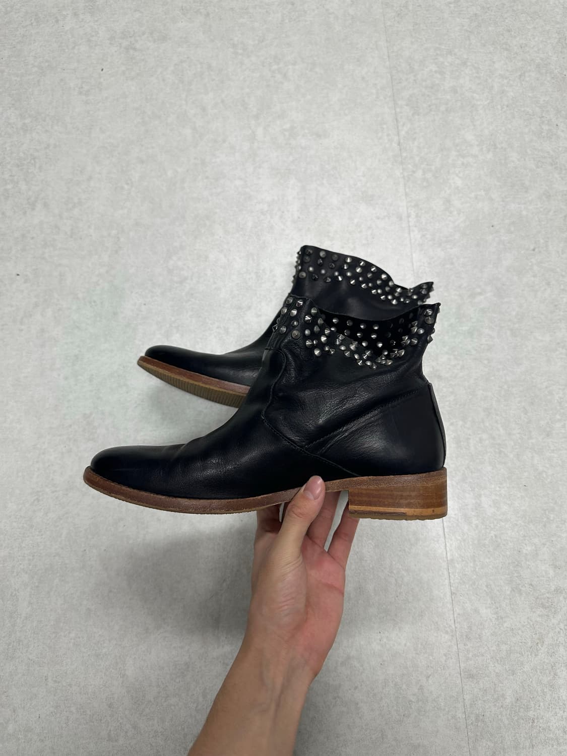  자딕앤볼테르 스터드 앵클 부츠    상품이미지5