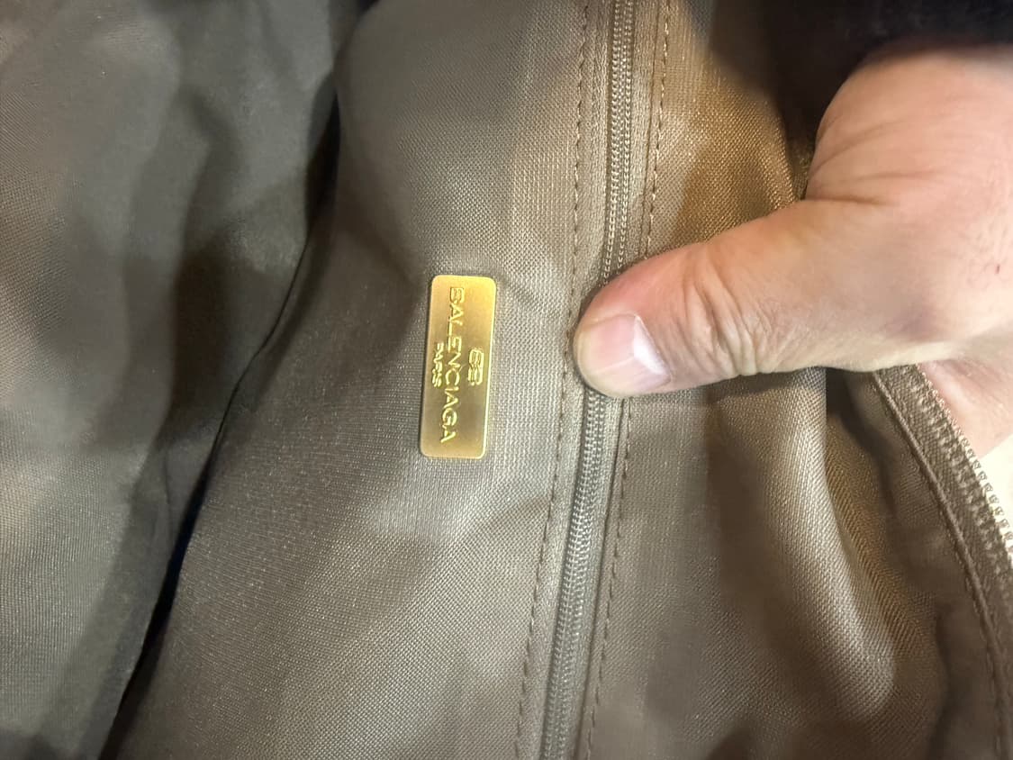 정품 발렌시아가 여행용 보스턴백 팝니다 상품이미지8