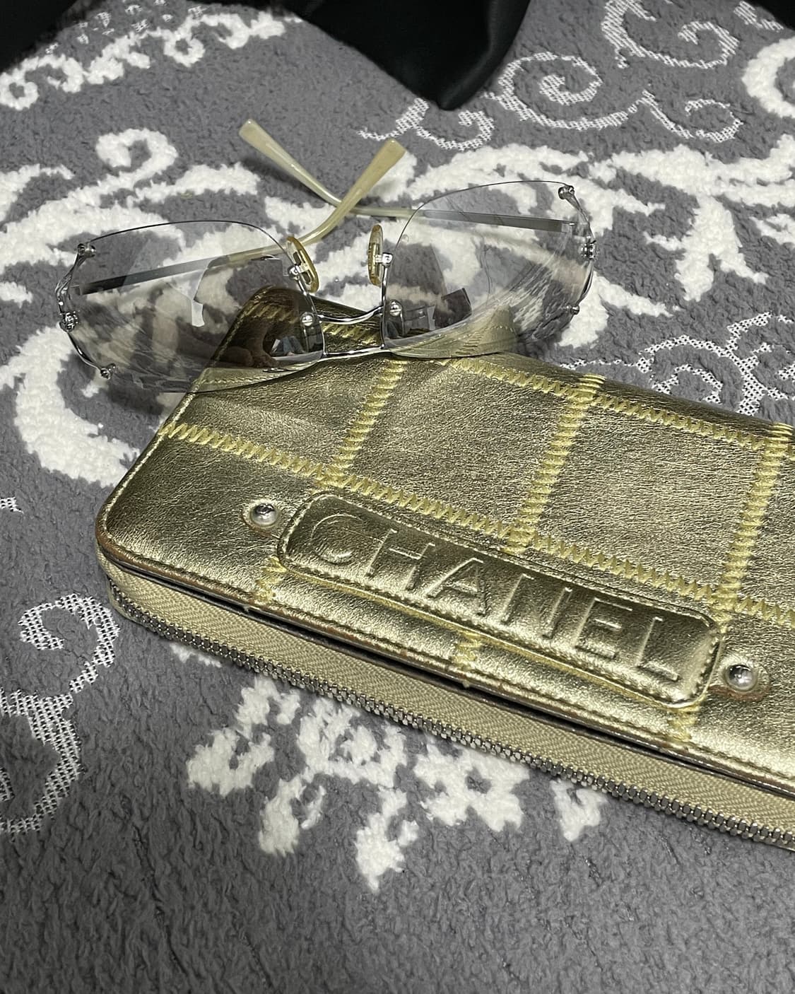 Chanel Gold Zip Wallet 상품이미지1
