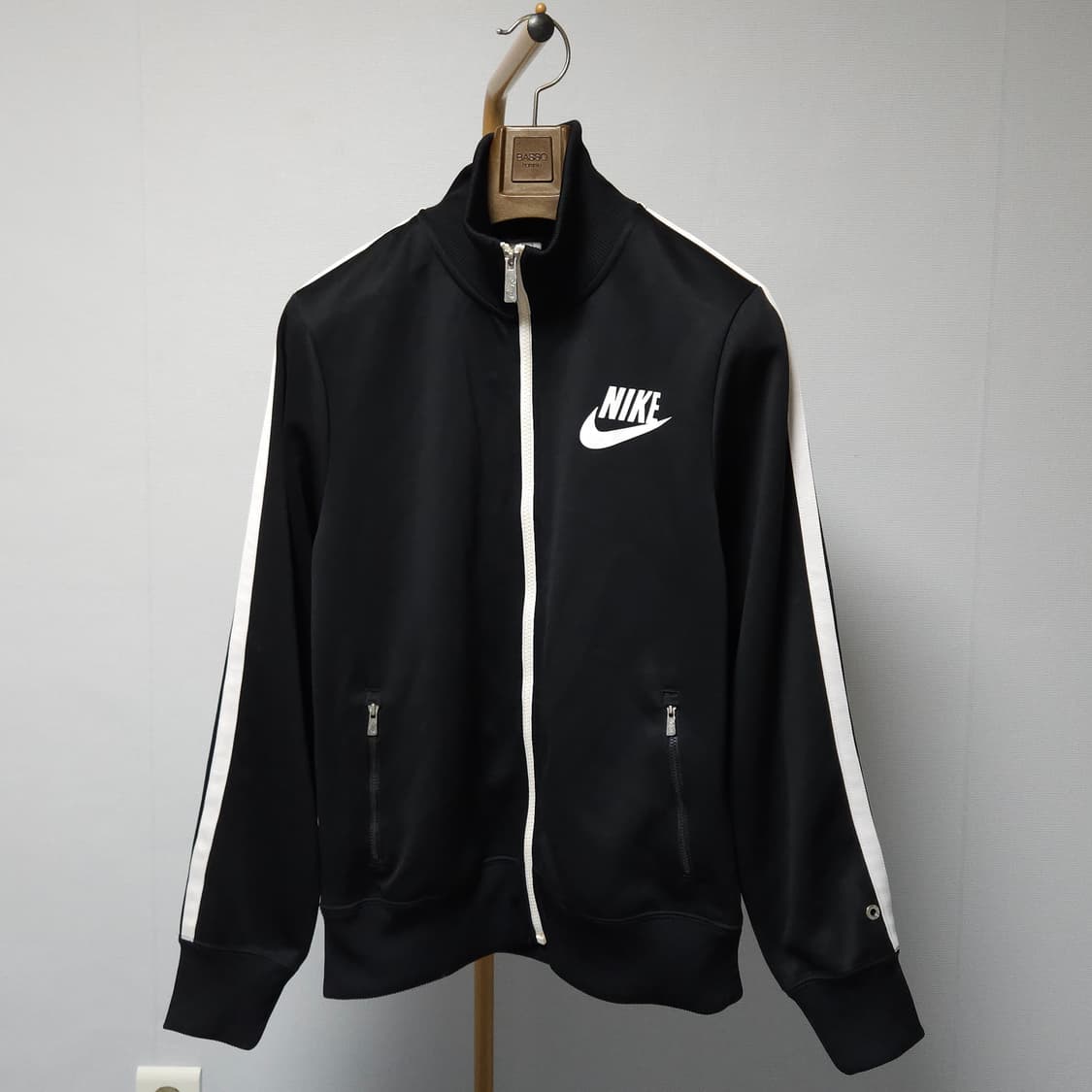 95 ) 나이키 블랙 트랙탑 상품이미지1