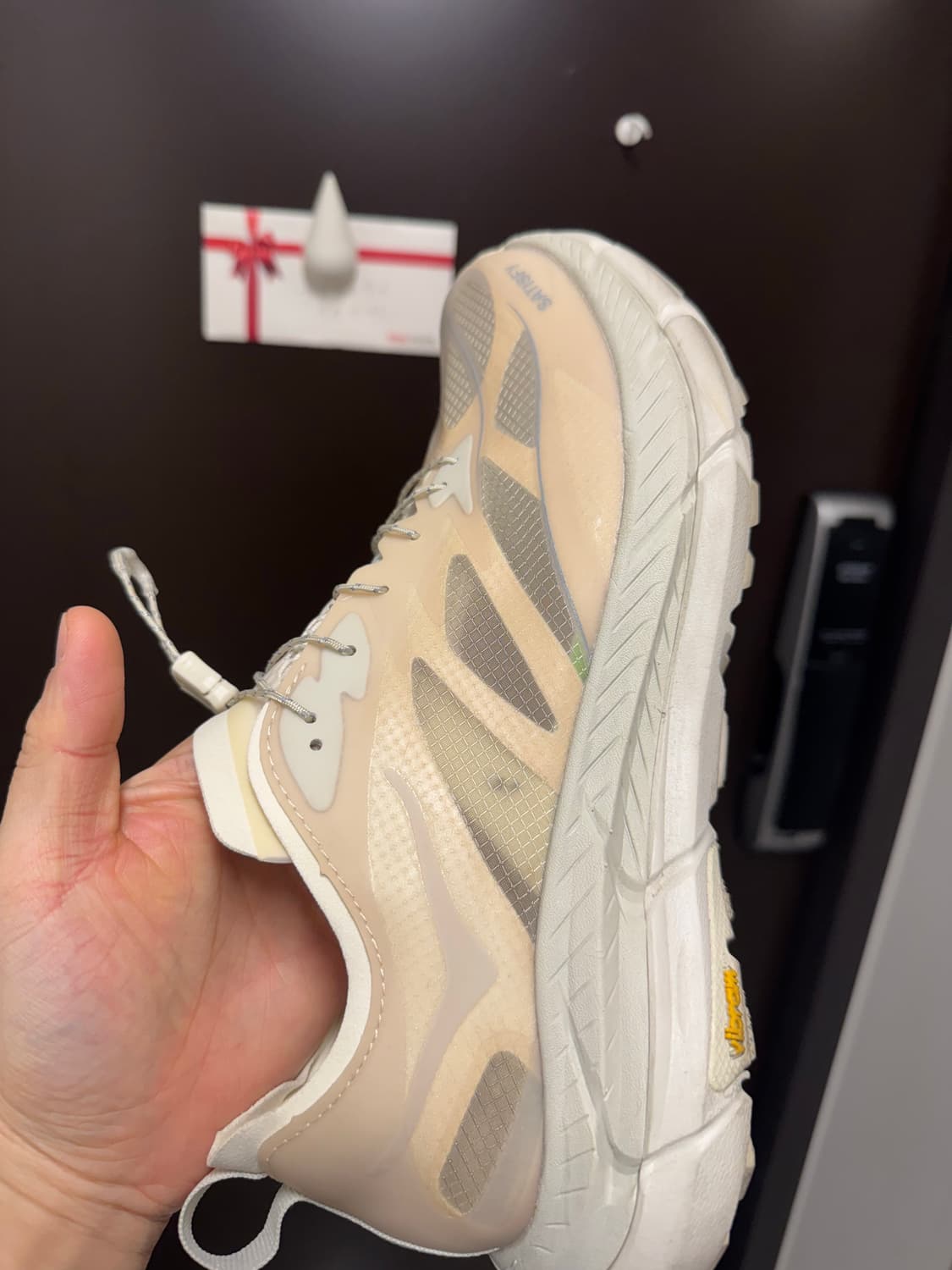 호카 x 새티스파이 마파테 스피드 4 라이트 본 270 상품이미지9