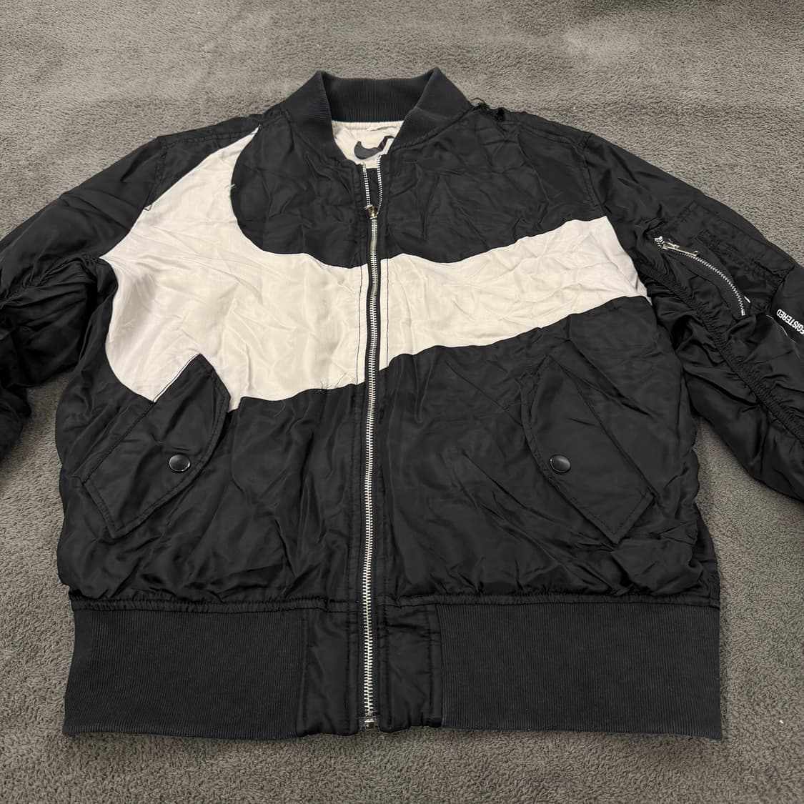 [정품/L] 나이키 NSW 써마핏 빅스우시 리버시블 봄버 자켓 상품이미지4