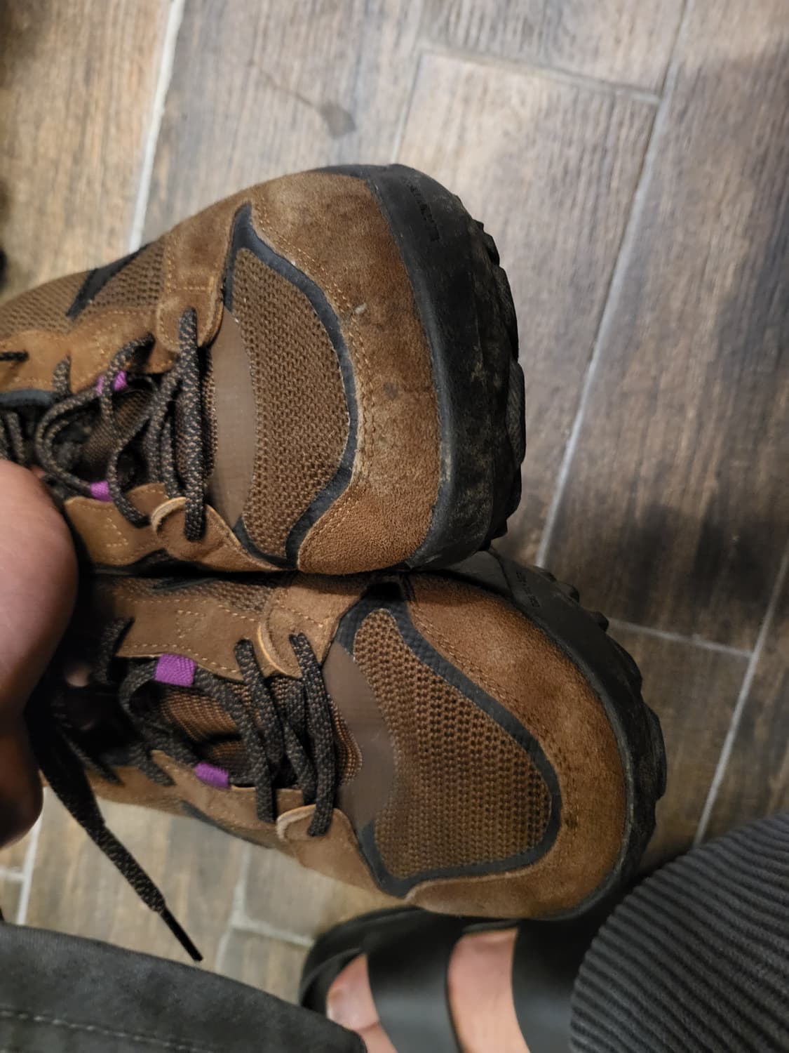 스우시 로고 로우탑 스니커즈 265 상품이미지4