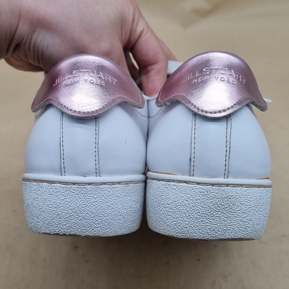 질스튜어트 레더 여성스니커즈 240 상품이미지4