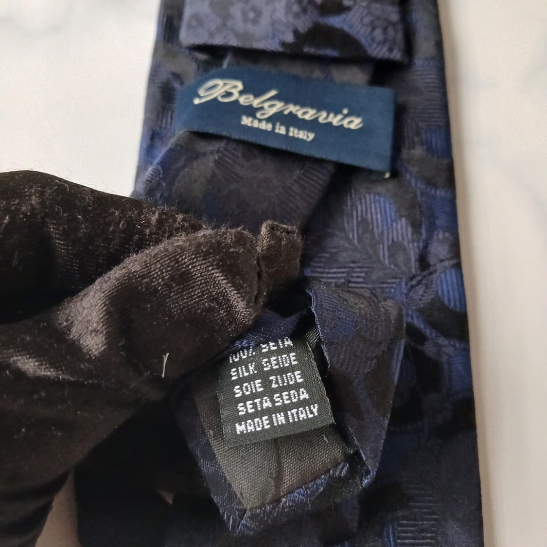 벨그라비아 실크 네이비 자카드 패턴 넥타이 9cm A+등급 A19382
 상품이미지8