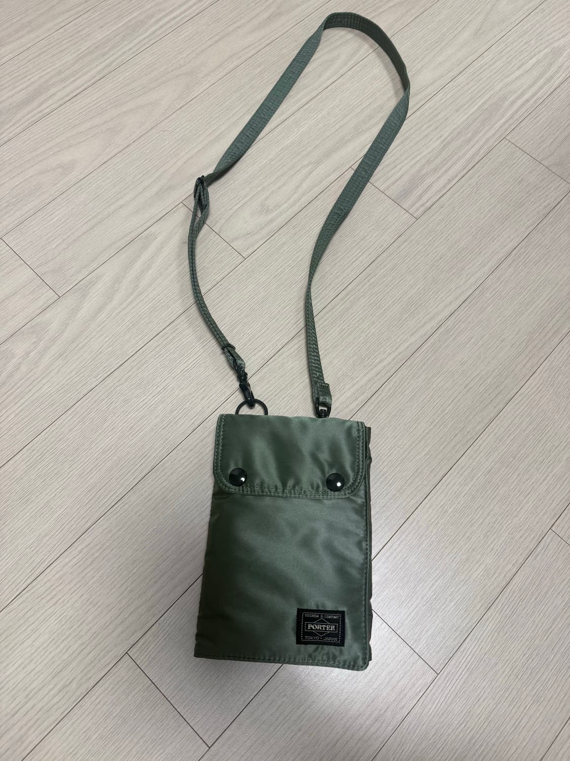 포터 탱커 트래블 케이스 세이지 그린 상품이미지1