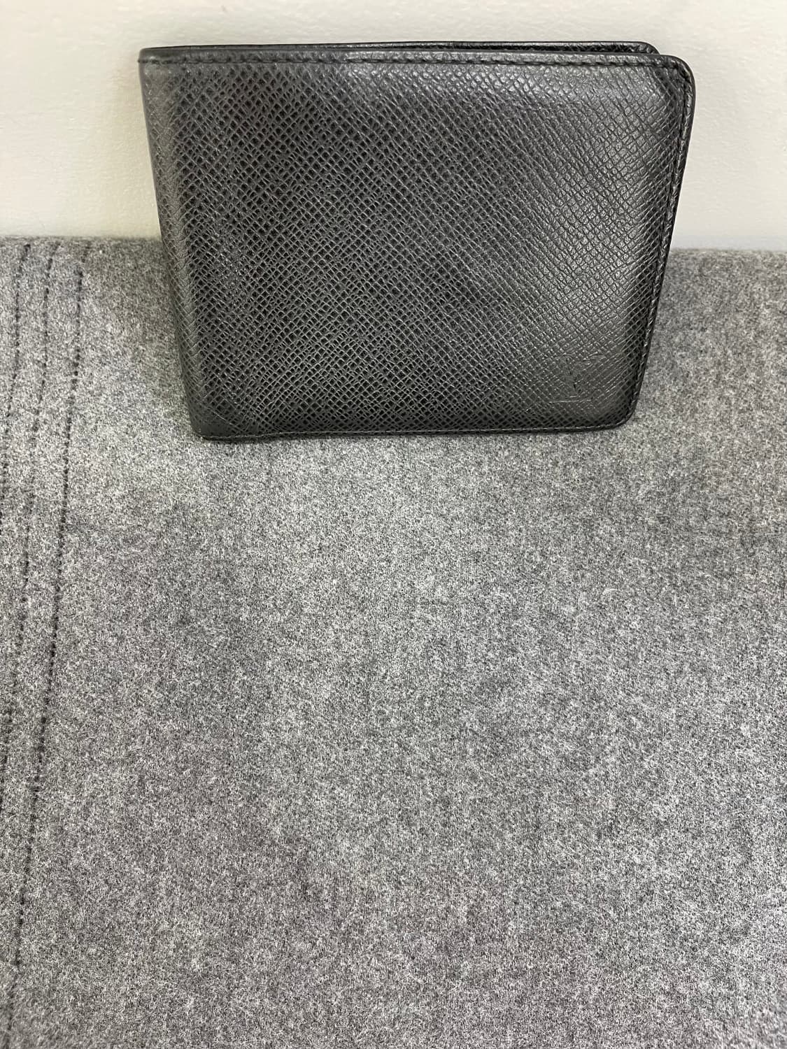 루이비통 타이가 반지갑 상품이미지5