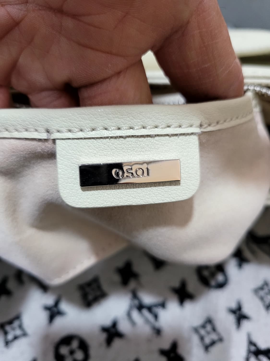 정품 오소이 스톤 크림 소가죽 호보백  상품이미지9