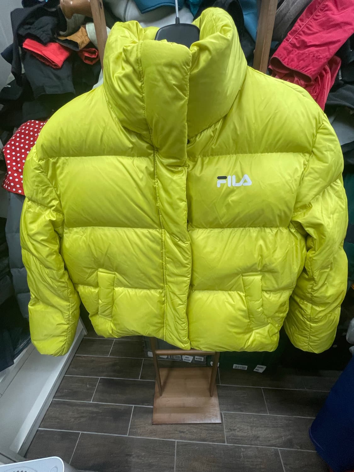 휠라 형광 숏패딩m사이즈  상품이미지1