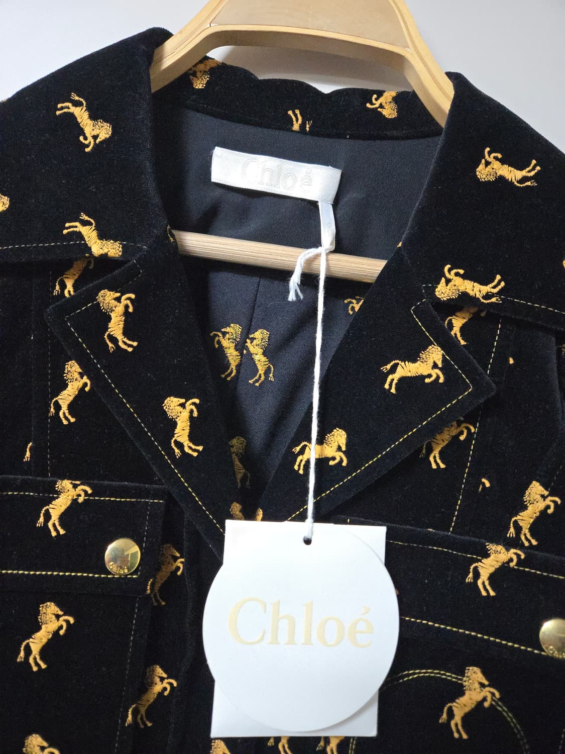 (새상품)끌로에 황금말 자수 벨벳 셔츠(프랑스36) (국내 44반 55) 상품이미지2