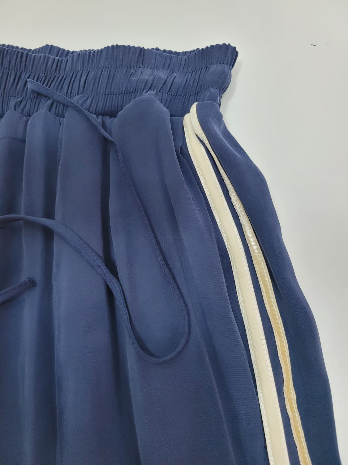 voca vaca 보카바카 와이드 밴딩 트랙 팬츠 / 여 S 네이비 상품이미지4