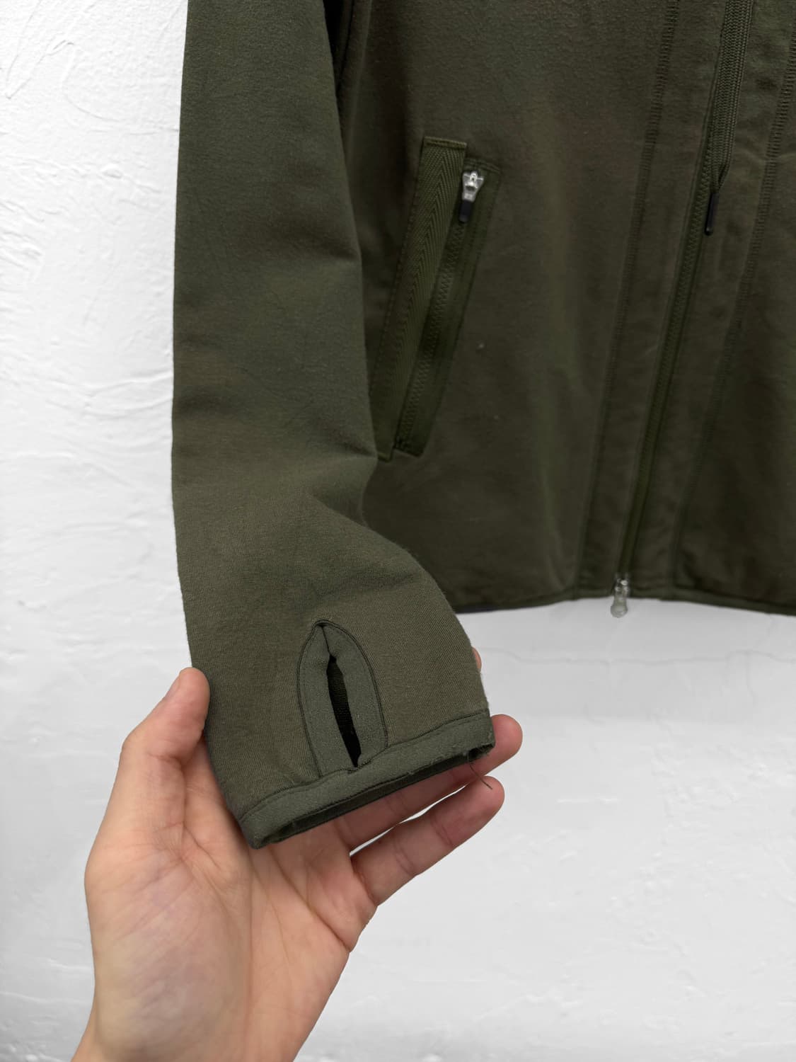 global work 핑거홀 후드집업 상품이미지3