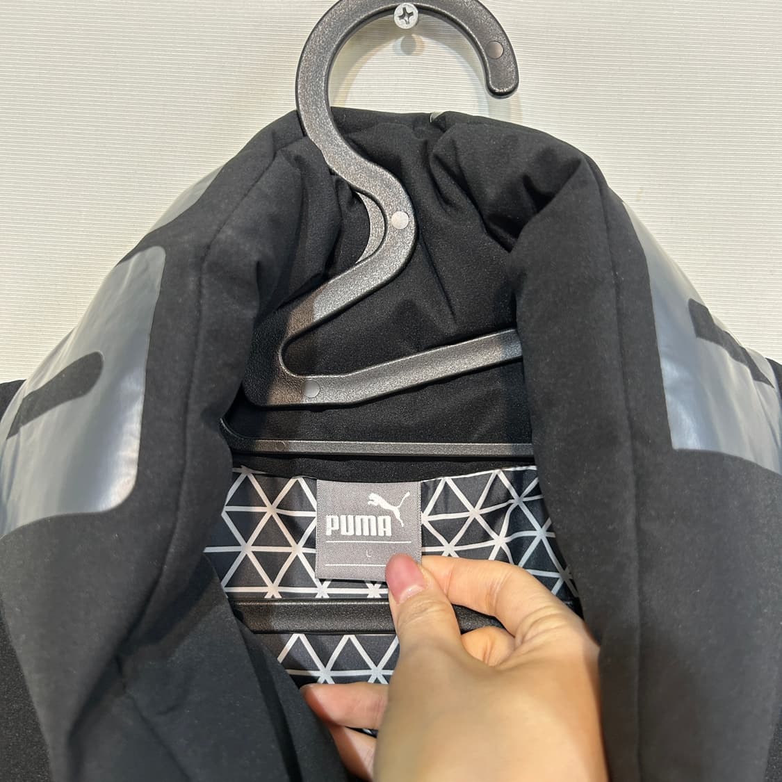 푸마 여성 거위털 패딩 100 블랙 빵빵함 상품이미지2