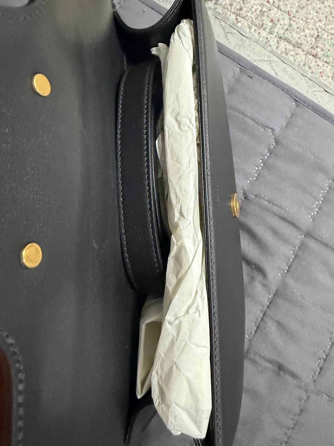 발렌티노 로코 메신저백 팝니다 상품이미지7