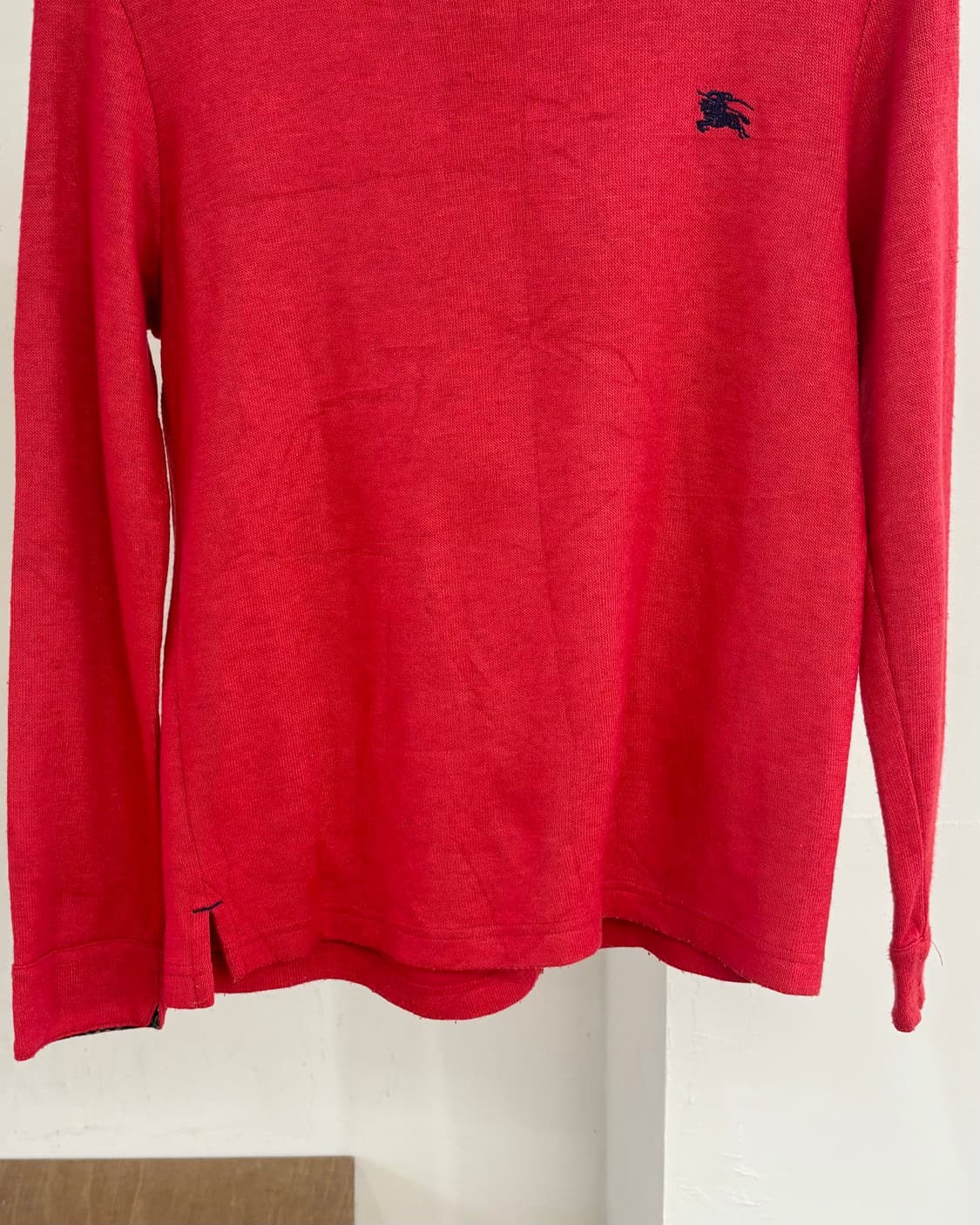 버버리 블랙라벨 레드 니트 티셔츠 상품이미지5