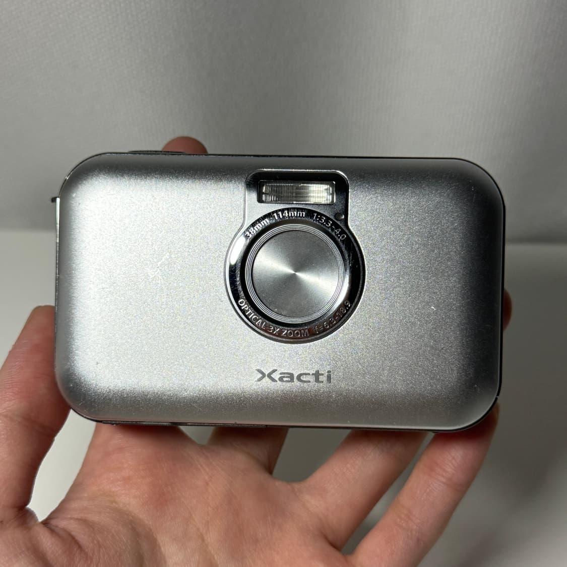 희귀🌟) 산요 작티 E6 실버 쿨톤 빈티지 카메라🤍 상품이미지2