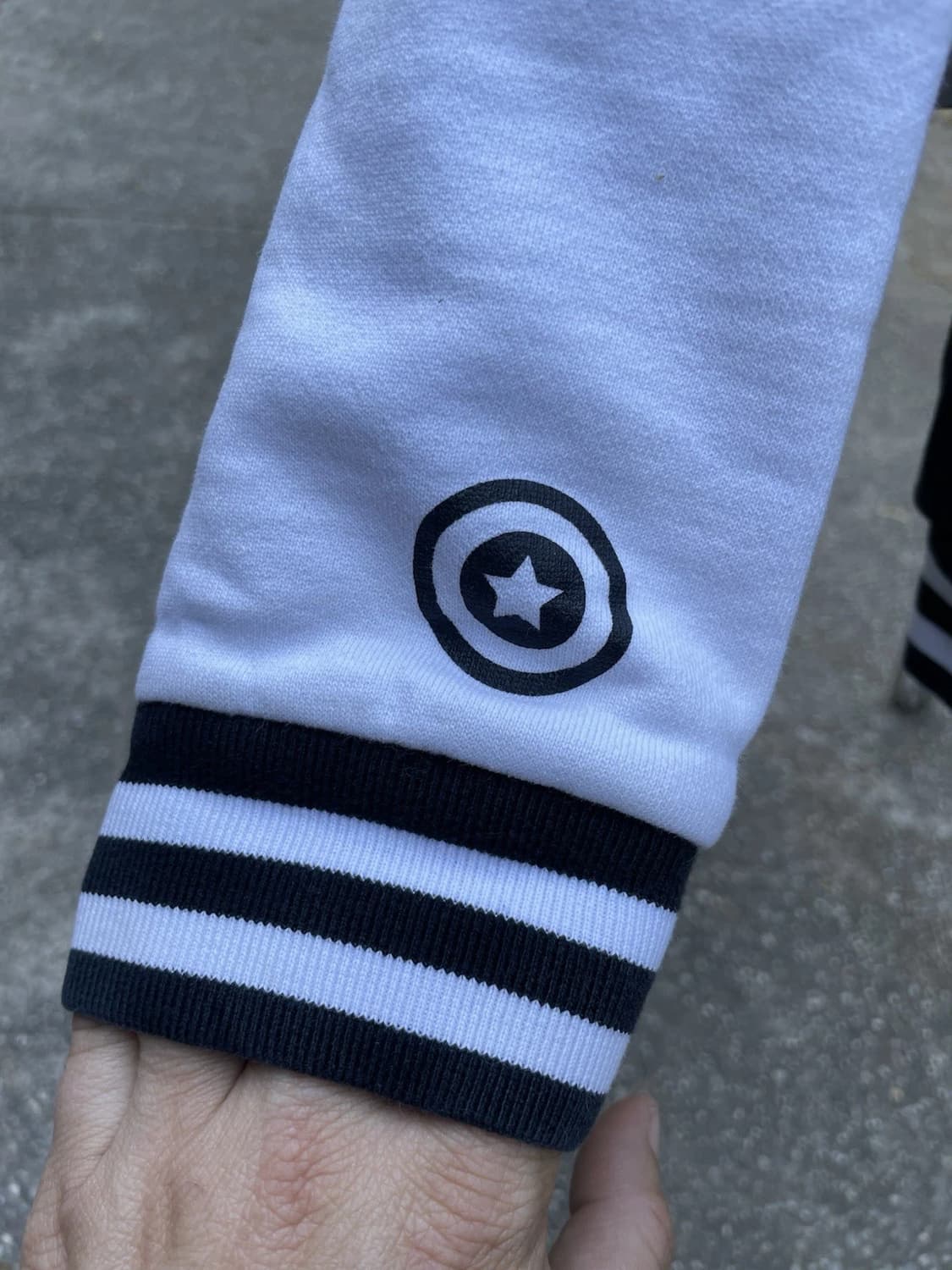  베이프 샤크 인 마일로 후드 바시티 자켓 상품이미지10