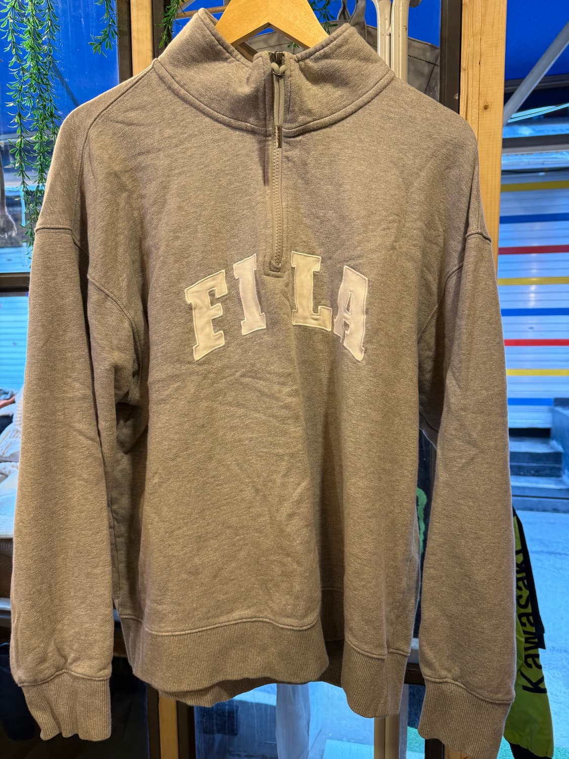 휠라 그레이 반집업 맨투맨 상품이미지1