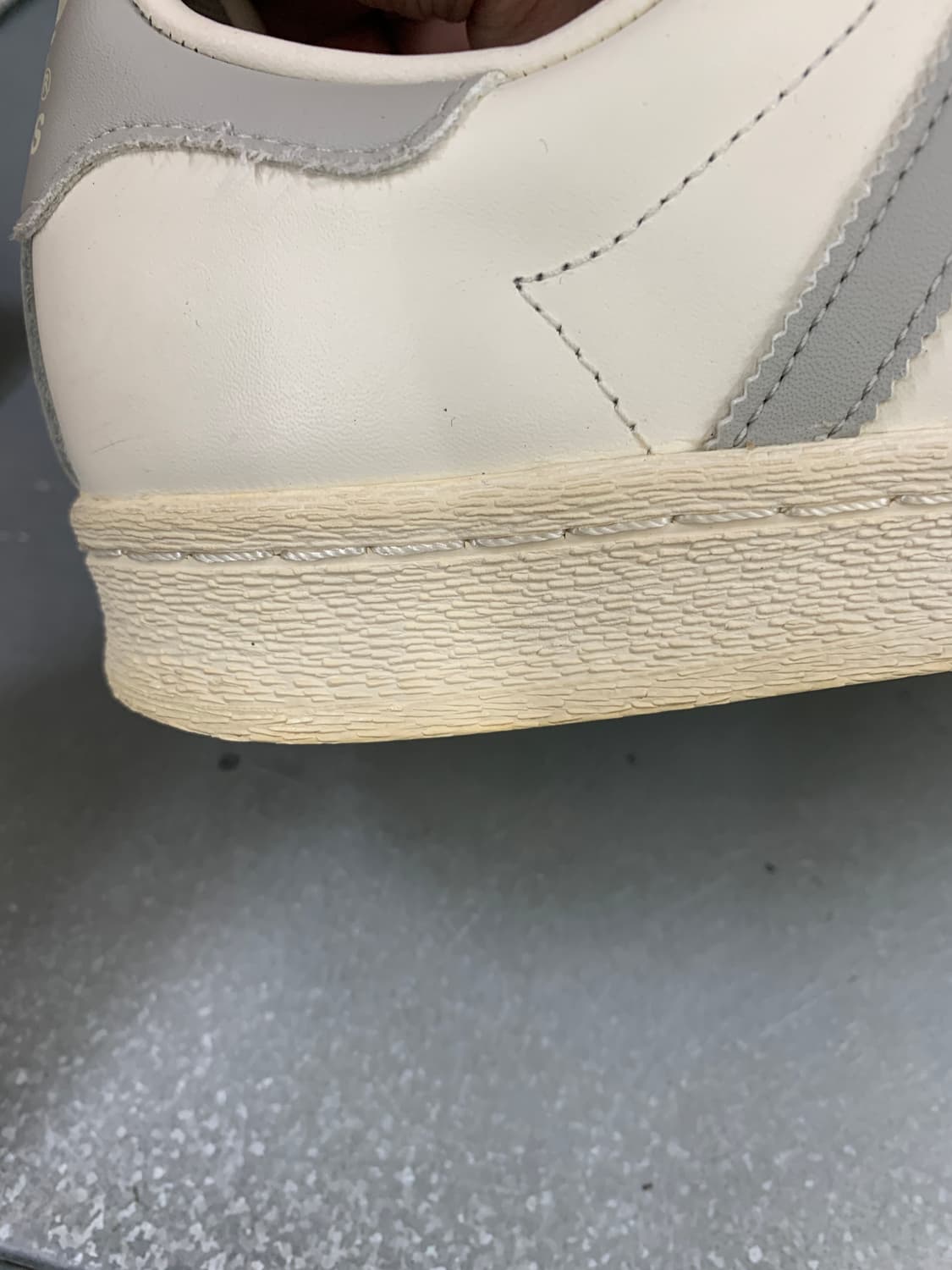 아디다스 슈퍼스타 82 화이트 245 상품이미지6