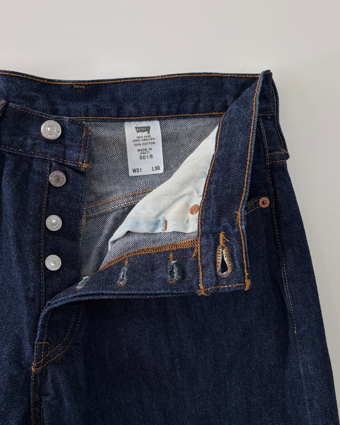 [29인치]리바이스 00s 501 클래식 데님 팬츠 상품이미지6