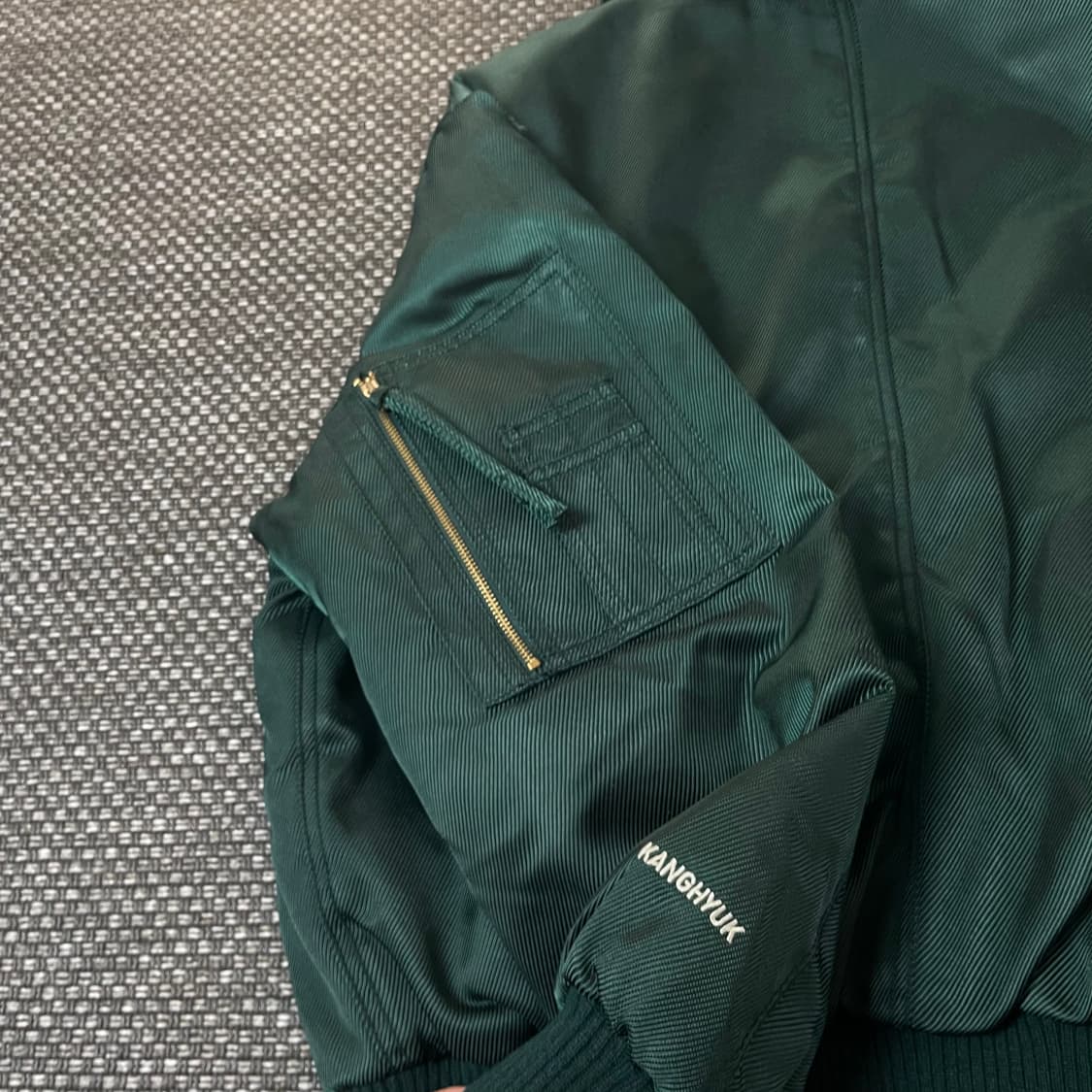 탑텐X강혁 소로나볼 MA-1 딥그린 카라 자켓 L 상품이미지6