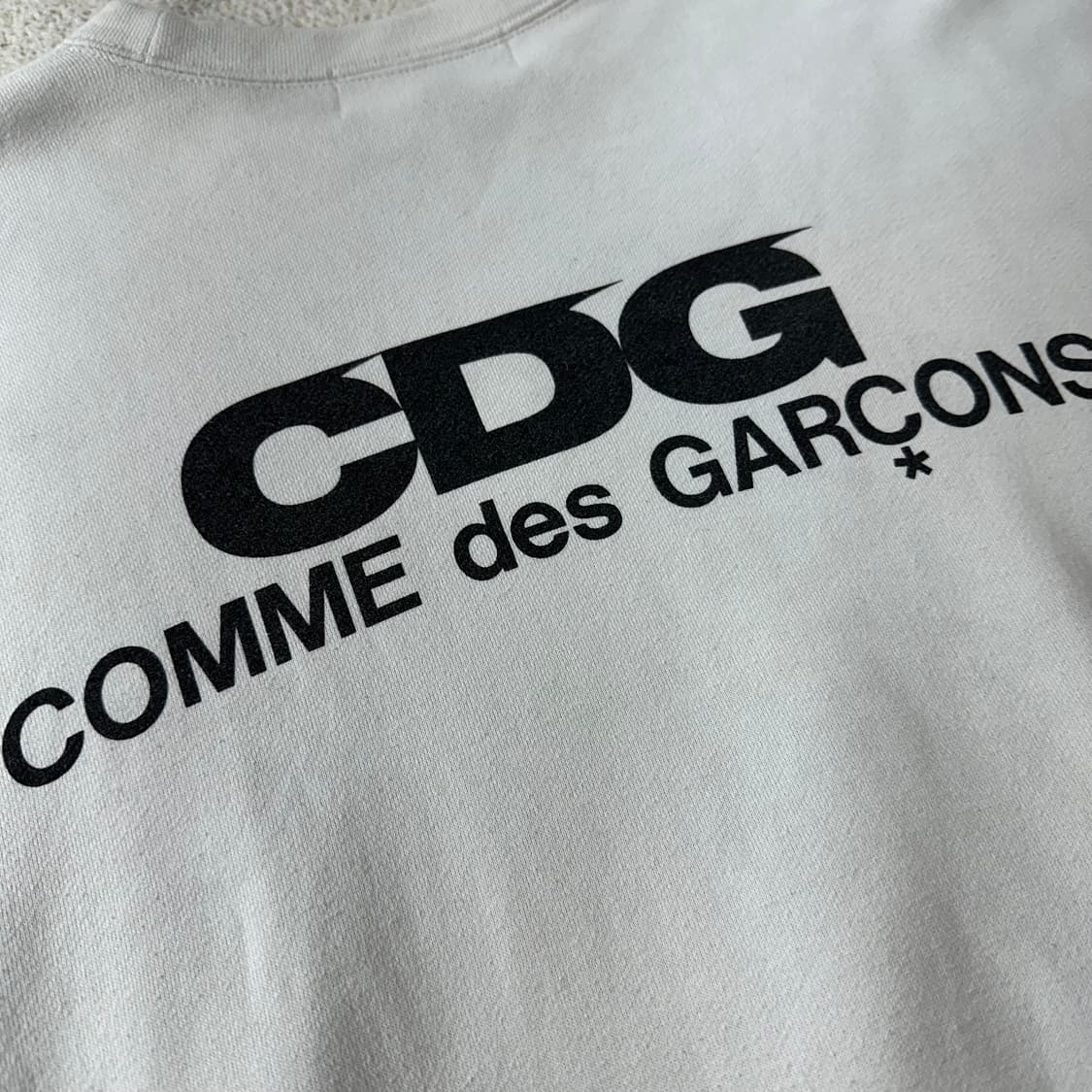100 꼼데가르송 CDG 백로고 맨투맨 상품이미지3
