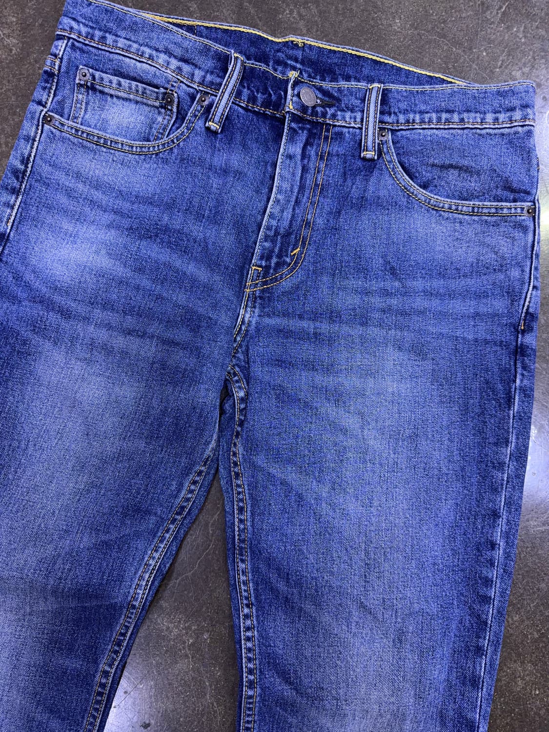 리바이스 511 슬림핏 중청 라인 워싱 데님팬츠 청바지 32 상품이미지3