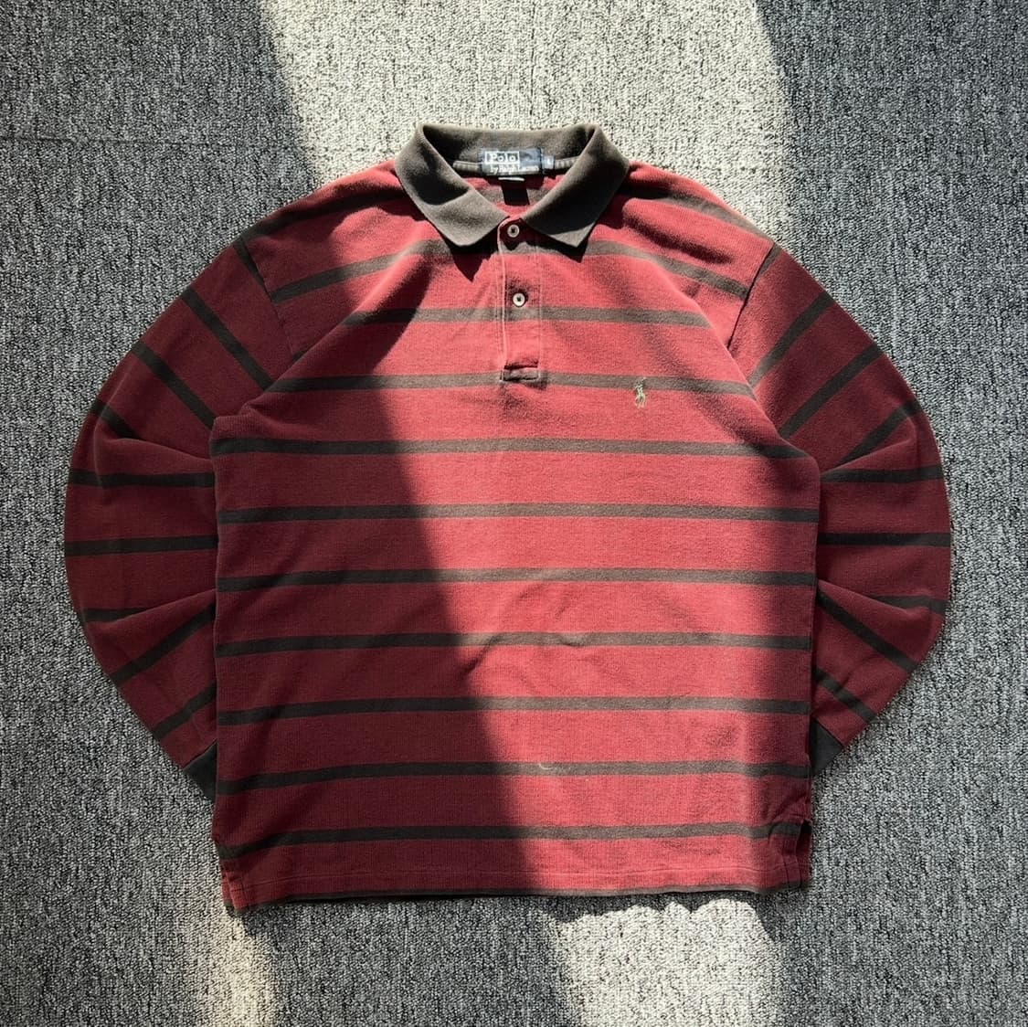 폴로 랄프로렌 버건디 스트라이프 럭비티 상품이미지1